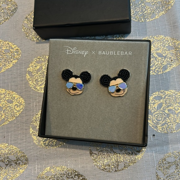 Disney Baublebar Mickey in sunglasses 3-D with beaded ears studs - Picture 5 of 6